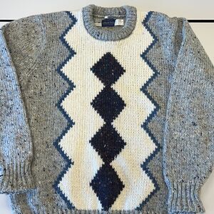 Vintage Heritage Intarsia Sweater 42 Wool Hand Knit Crewneck Ireland Pattern